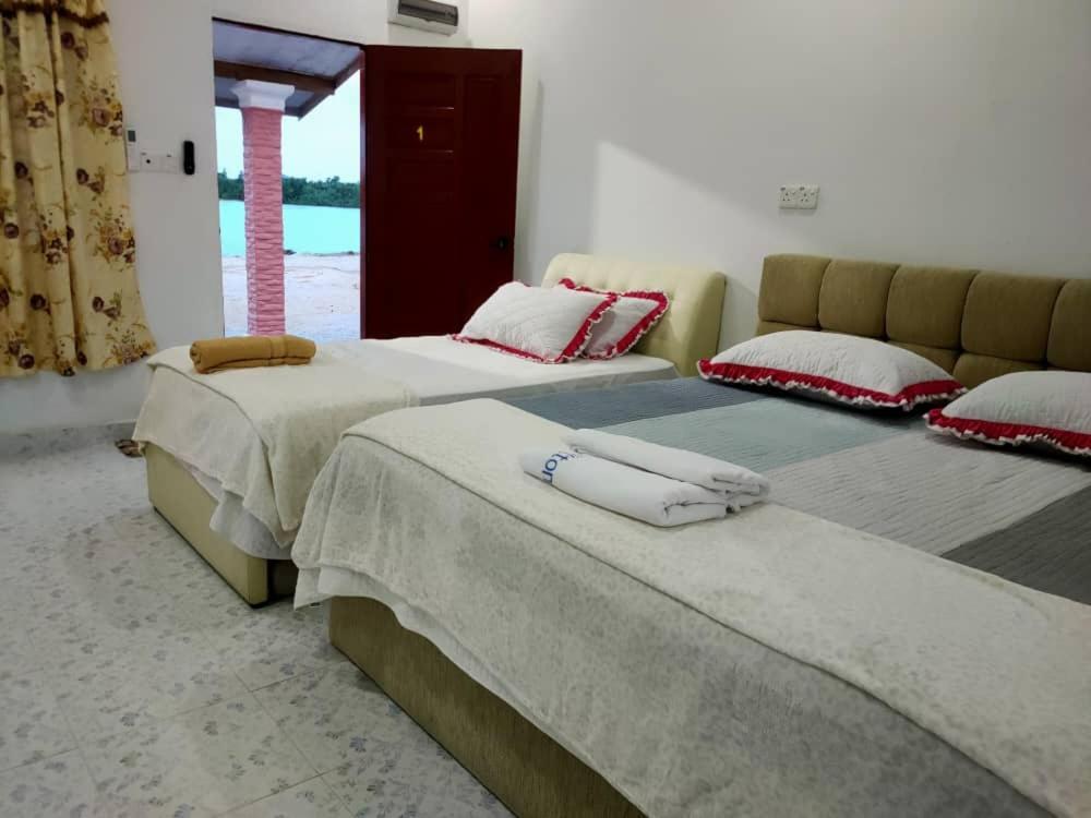 Roomstay Tokbah Demuara Kuala Besut Buitenkant foto