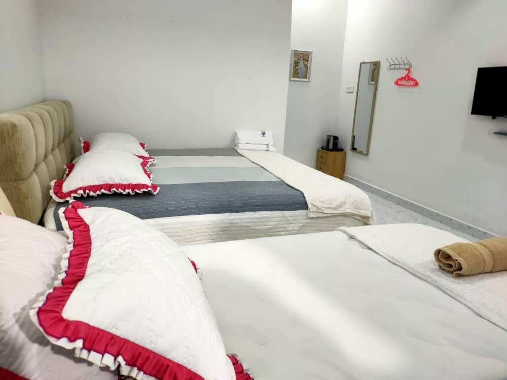 Roomstay Tokbah Demuara Kuala Besut Buitenkant foto